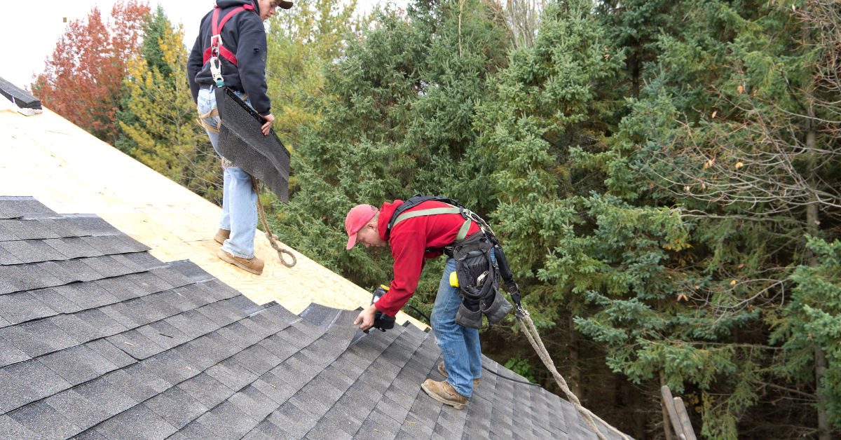 Asphalt vs Wood Roofs